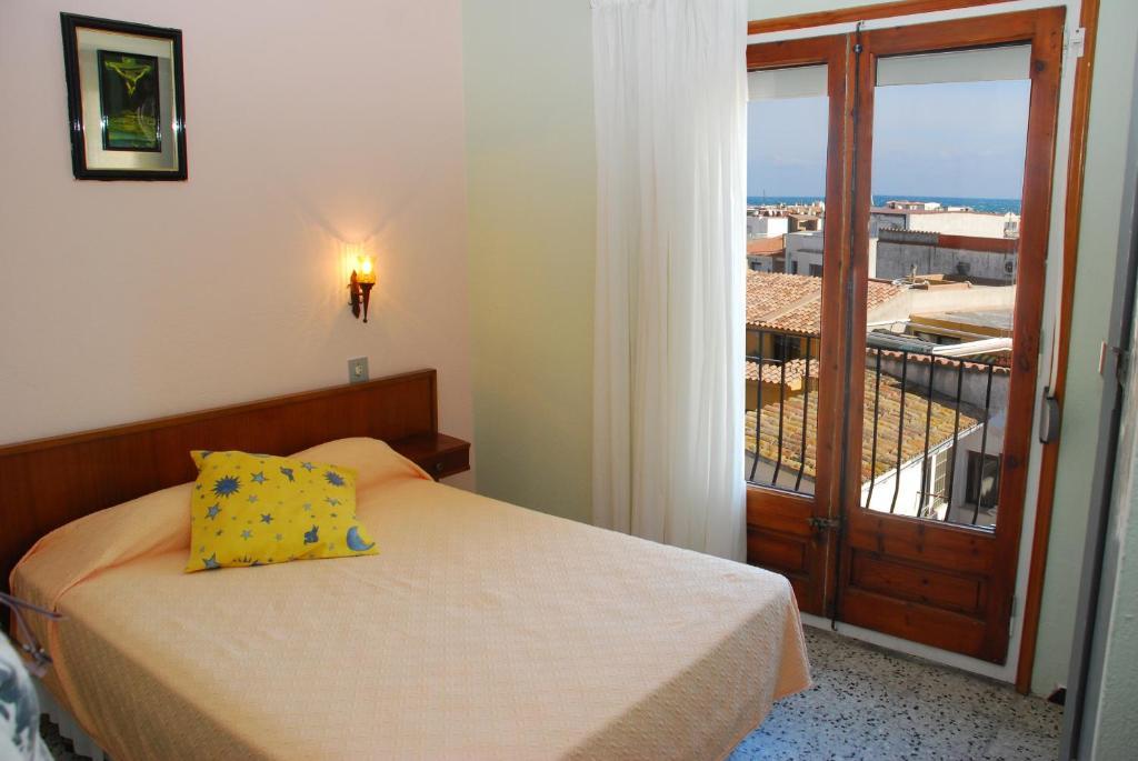 Hostal Restaurante El Roser L' Escala Zimmer foto
